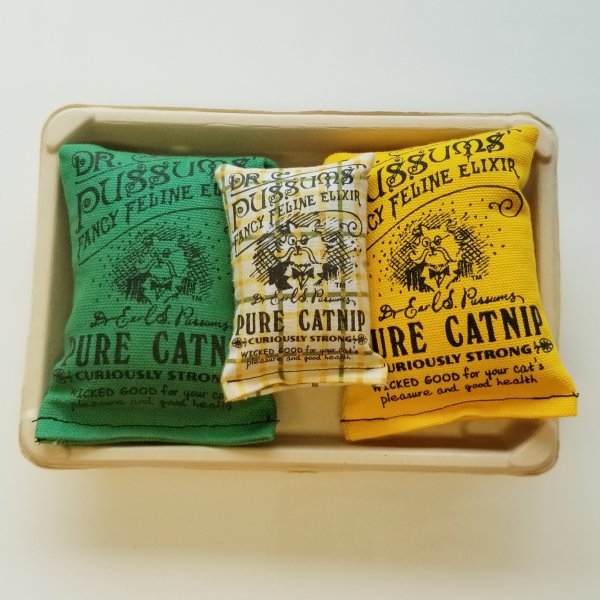 Dr. Pussums Catnip Toy Pounce Pack - Wholesale - Image 4